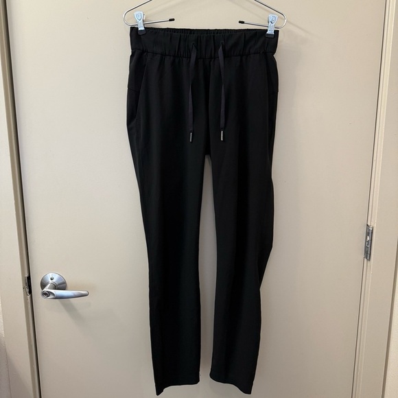 Lululemon On The Fly Pant *Woven 28" in black size 2 travel athletic pants - Picture 6 of 14